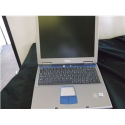 Dell Inspiron 1100 Laptop With Charger, Powers Up