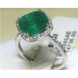 18K GOLD DIAMOND AND EMERALD RING