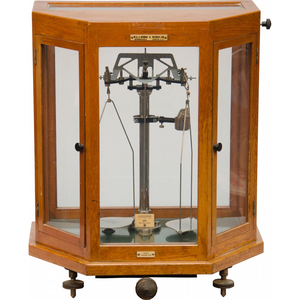 Early Gold Balance Scale