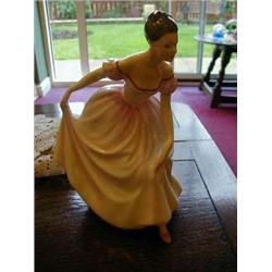 ROYAL DOULTON FIGURE 'DANIELLE' HN 3001. (1)...