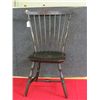 Image 1 : 7-Spindle Fanback Windsor Chair