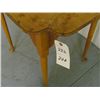 Image 1 : Queen Ann Style Tea Table