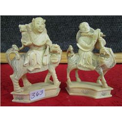 2 Chinese Oxbone statues