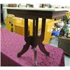 Image 1 : Walnut EastLake Lamp Table