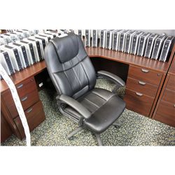 BLACK LEATHER HIGHBACK EXECUTIVE CHAIR STYLE 2