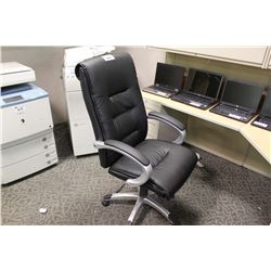 BLACK LEATHER HIGHBACK EXECUTIVE CHAIR