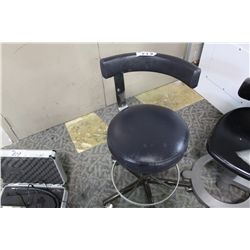 DENTAL ASSISTANT CHAIR
