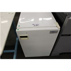 BAXTER SCIENTIFIC CRYO FRIDGE MODEL SLF518ABA