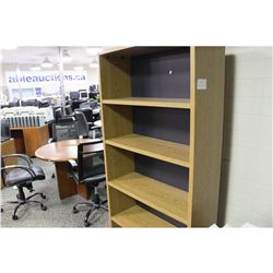 6' OAK BOOKSHELF