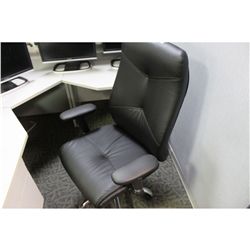 BLACK LEATHER HIGHBACK EXECUTIVE CHAIR