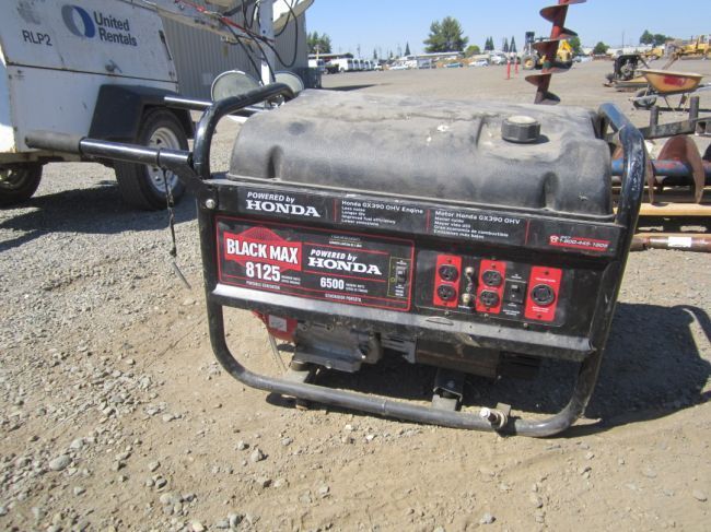 Black Max 8,125W Portable Generator