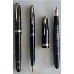 A PARKER MAJOR VACUMATIC BLUE DIAMOND,...