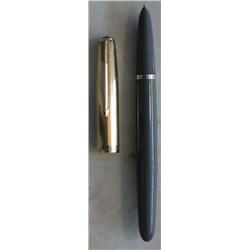 A PARKER 51 VACUMATIC CUSTOM, American,...