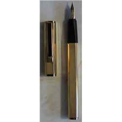 A DUNHILL DRESS PEN, German, 1980's gold...
