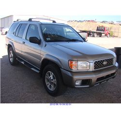 2001 - NISSAN PATHFINDER