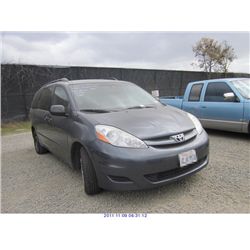 2007 - TOYOTA SIENNA