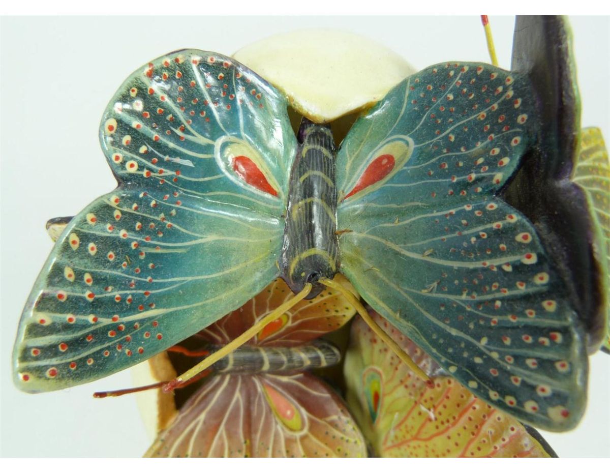 SERGIO BUSTAMANTE CERAMIC BUTTERFLY EGG