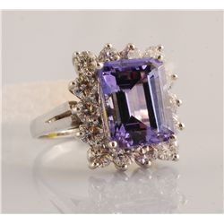 Tanzanite  (8.03 ct) & Diamond (2.20 ct) Ring