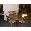 Image 2 : Maple Dining Room table with 6 chairs the table has 2 leaves and all the chairs have seat cushions t