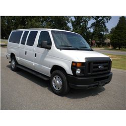 2010 FORD ECONOLINE PASSENGER VAN