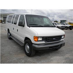 2006 FORD E350 PASSENGER VAN
