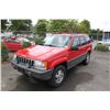 Image 1 : 1993 RED JEEP GRAND CHEROKEE LAREDO 4DR SUV