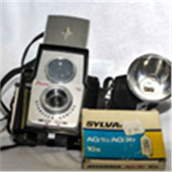 Vintage Brownie star flex film camera with flash