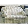 Image 1 : 2pc paliser floral sofa and loveseat set
