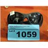 Image 1 : Pair of immitation oakleys