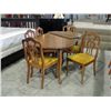 Image 1 : Dining room table with 2 leafs and 6 chairs