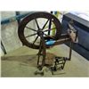 Image 1 : Antique spinning wheel
