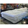 Image 1 : King size memory foam mattress and boxspring set