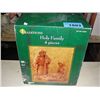 Image 1 : Holiday family 4pc nativity scene