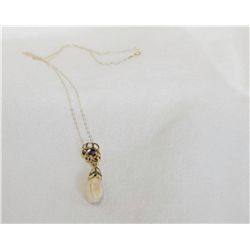 10 Kt Gold Necklace and Pendant 3.4g