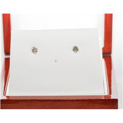 14 Kt Gold Diamond Stud earrings