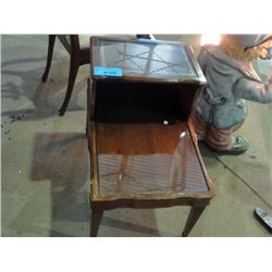 Pair of 1950-60s mahogany step end tables