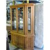 Image 1 : 2pc oak lighted buffet and hutch