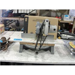 Rockwell compound miter saw