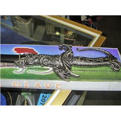 Decorative dragon handled collectors sword