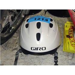 Giro cycling helmet