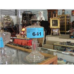 Glass oil lamp