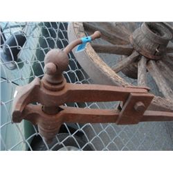 Early blacksmiths vice