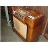 Image 1 : RCA Vector walnut cased radio