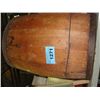 Image 1 : Wooden barrel