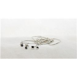 Ladies sterling silver necklace with pendant and