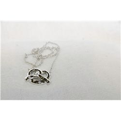 Ladies sterling silver necklace with pendant