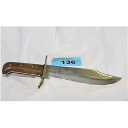 Large made in pakistan hunters knife