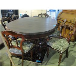Victorian mahogany crank table with 2 leafs