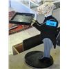 Image 1 : Decorative butler valet