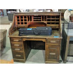 Early 1900s oak roll top desk